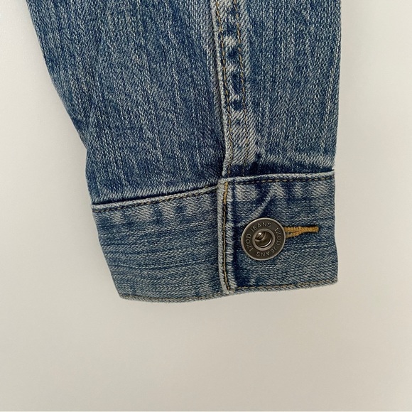 IZOD BLUE LIGHT WASH STRETCH DENIM JACKET, PETITE SMALL - Picture 5 of 14